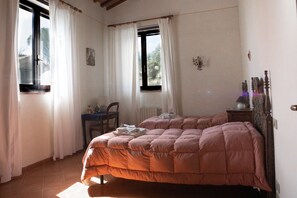 5 chambres, espace de travail pour ordinateur portable