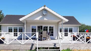 House | Terrace/patio