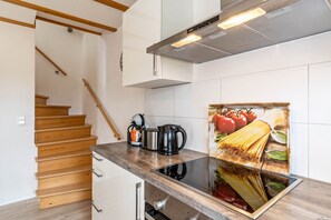 Refrigerador, horno, parrilla de estufa y lavavajillas 