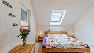 2 bedrooms, free WiFi, bed sheets