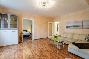 Télévision, chaîne hi-fi