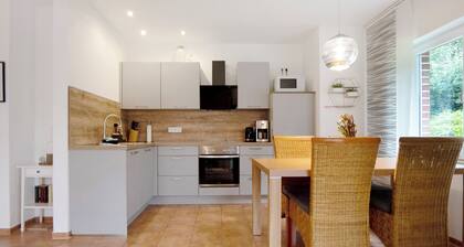 Holiday Home 'Ferienhaus Nordlicht' with Terrace, Garden & Wi-Fi