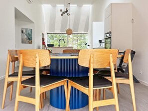 House | Dining