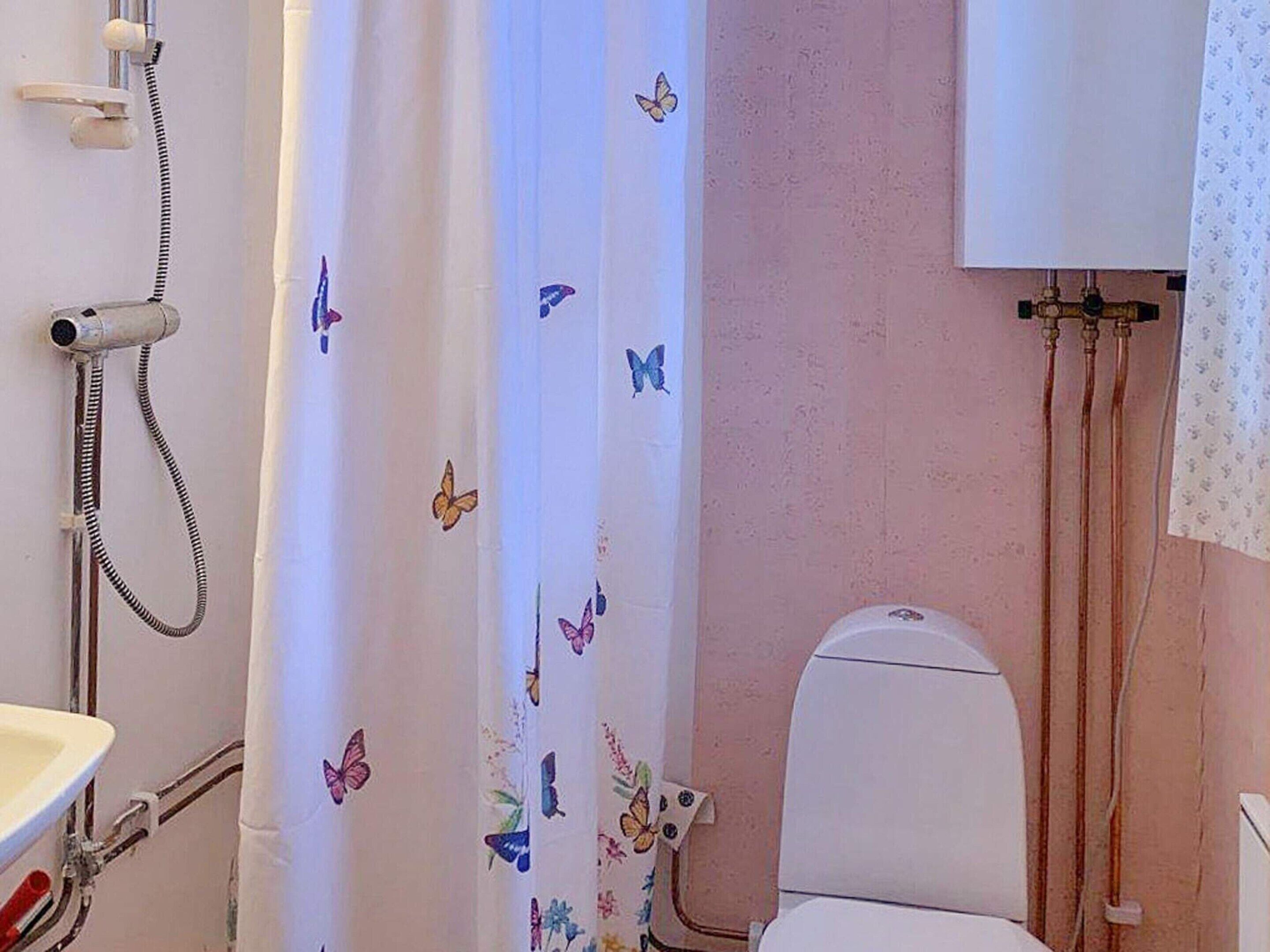 House | Bathroom