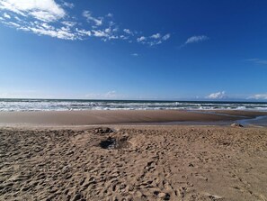 House | Water view - 8 Person Holiday Home in Hirtshals (Hirtshals)