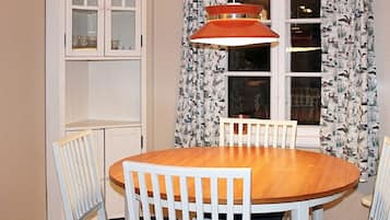 House | Dining