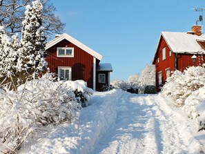 House | Exterior - 6 Person Holiday Home in Stjarnhov (Stjarnhov)
