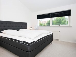 3 habitaciones y muebles diferentes 