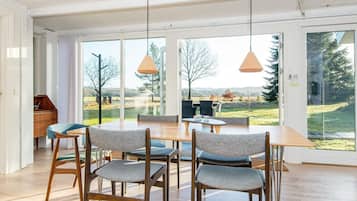 House | Dining