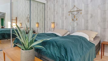 House | 3 bedrooms, individually furnished