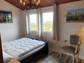 House | 3 bedrooms, individually furnished - 6 Person Holiday Home in Skudeneshavn-by Traum (Karmoy)