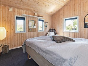 House | 3 bedrooms, individually furnished