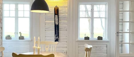House | Dining