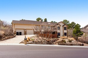 Exterior - Inviting home with mountain view, fireplace, kitchenette, & central AC (Colorado Springs)