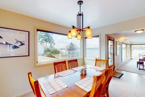Dining - Waterfront home on Fisherman Bay with amazing deck, sunset view, & Ping-Pong (Lopez Island)