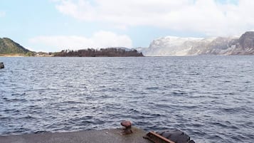 House | 7 bedrooms, individually furnished