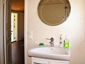 House | Bathroom - 2 Person Holiday Home in Svanesund (Svanesund)