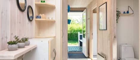 House | Bathroom