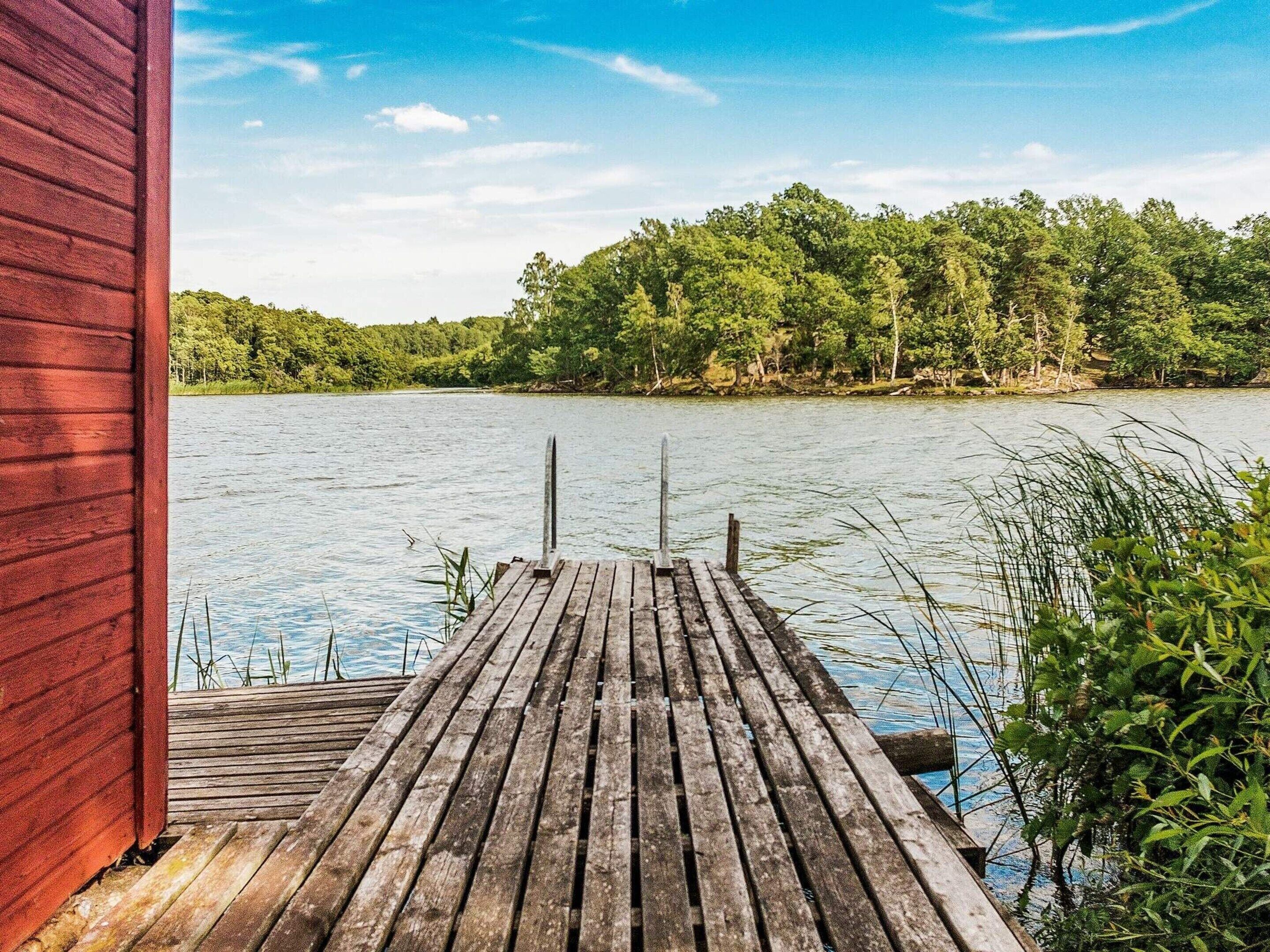 المنشأة من الخا رج