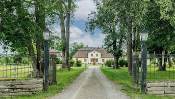 House | Exterior