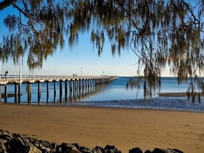 Beach nearby - Pet friendly Hamptons style home walk to beach (Point Vernon)