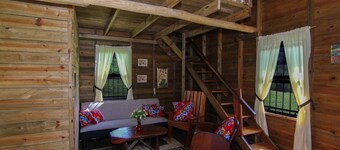 Pilgrim's Paradise Cabin 2