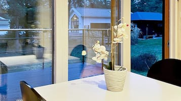 House | Dining