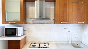 Kühlschrank, Mikrowelle