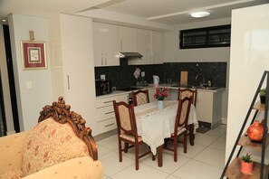 City Apartment | Living area