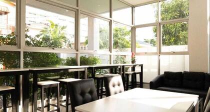 RQ Bangkok Sukhumvit 50 by Collection O