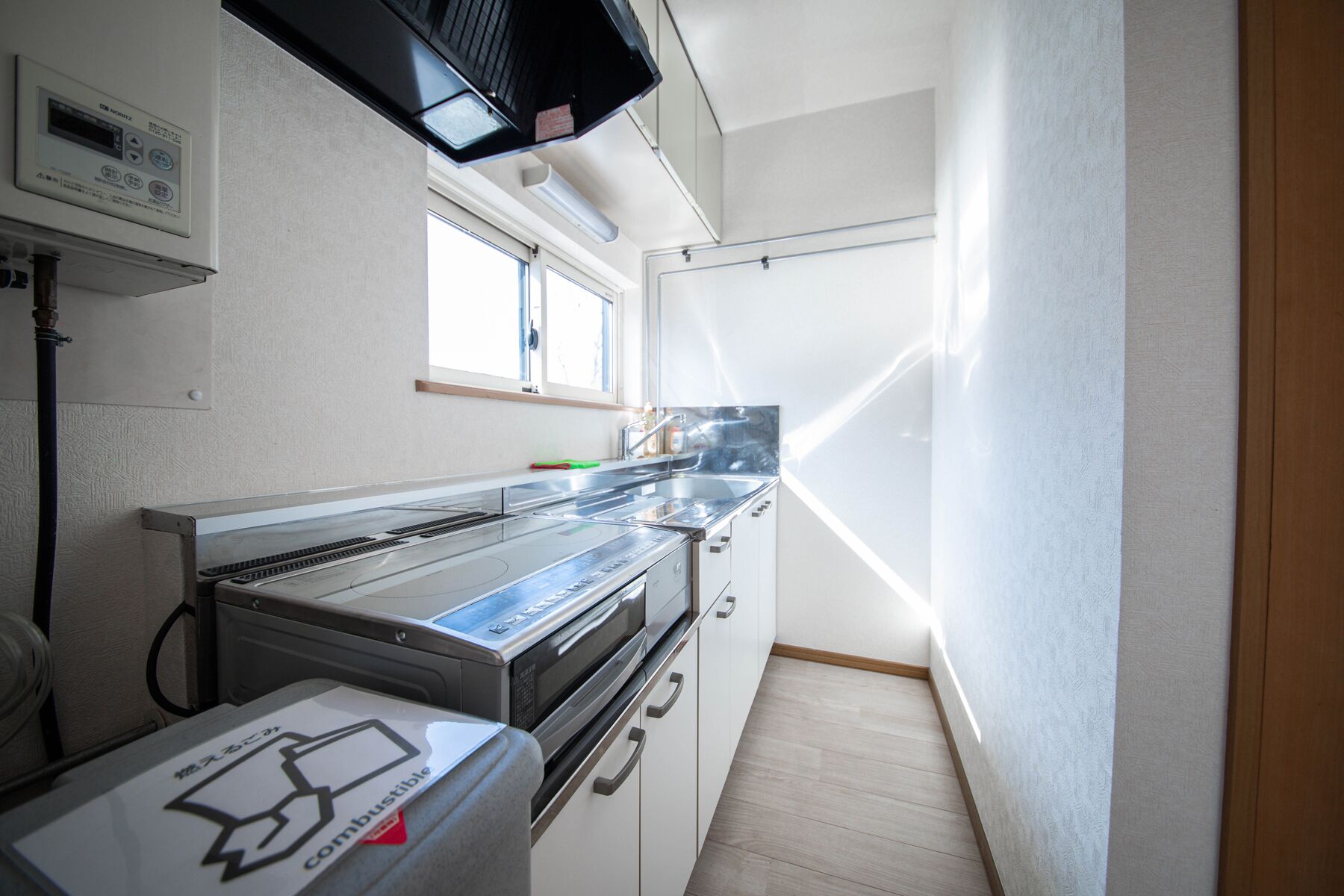 Tabla de planchar con plancha y wifi gratis 