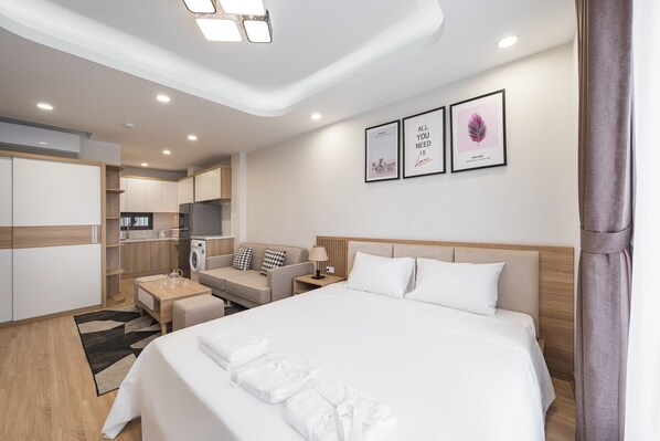 1 bedroom, bed sheets