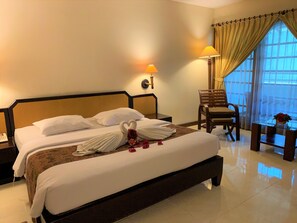 Deluxe Double Room, 1 Queen Bed | In-room safe, desk, blackout drapes, free WiFi