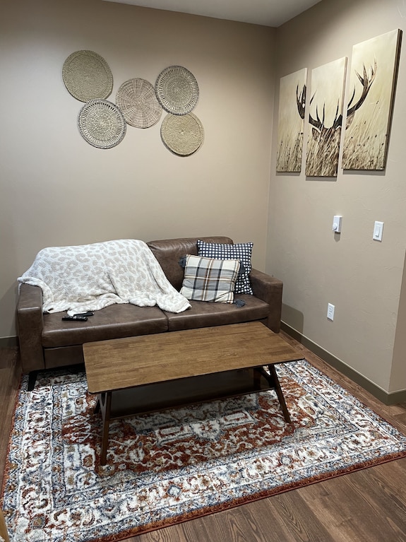 Amazing 2 Bedroom, 1 Bathroom Condo - 헬레나