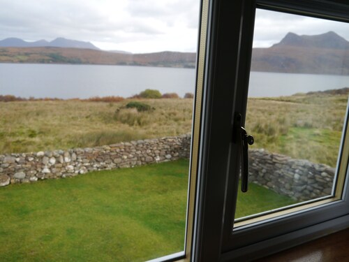 Badluarach Sea View -  a cottage that sleeps 5 guests  in 3 bedrooms