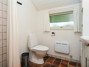 House | Bathroom