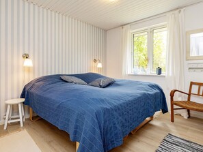 House | 3 bedrooms, individually furnished - 6 Person Holiday Home in Laeso-by Traum (Læsø)