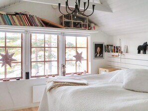 3 habitaciones y muebles diferentes 