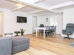 Living area - 6 Person Holiday Home in Allingabro (Allingåbro)