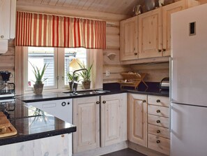 House | Private kitchen - 8 Person Holiday Home in Hurdal (Hurdal)
