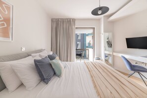 2 bedrooms, desk, iron/ironing board, free WiFi