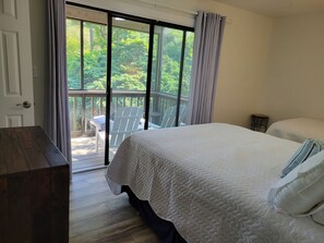 2 bedrooms, iron/ironing board, free WiFi, bed sheets - 30A, 3 Min Walk To Beach, 2 Miles To Seaside,  2 Pools, Tennis, WiFi, Sleeps 6 (Santa Rosa Beach)