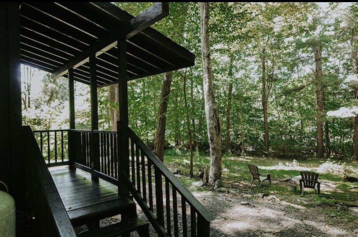 Fully Stocked Ski Cabin: 15 MINS to Hunter/Windham!