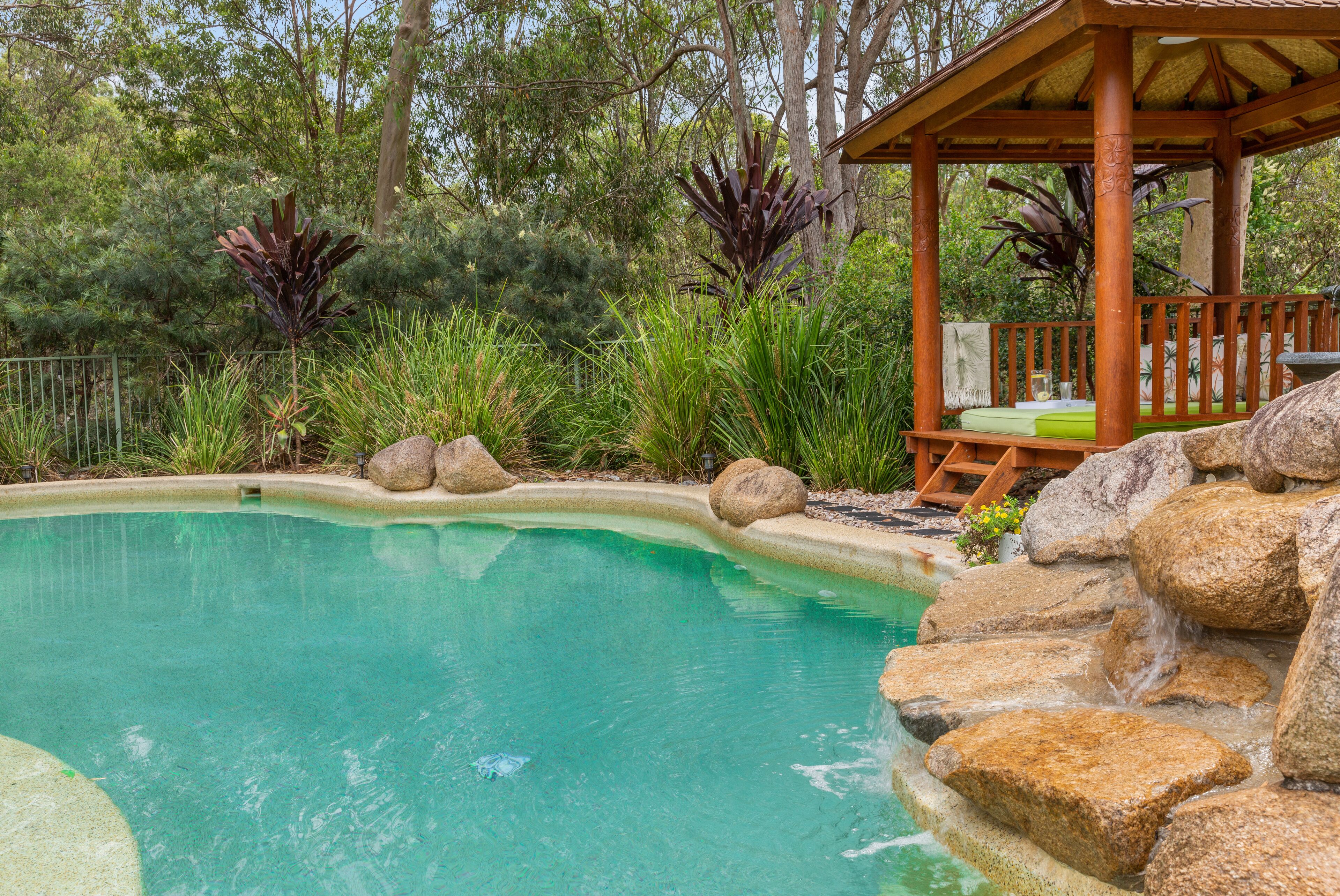 屋外プール、温水プール