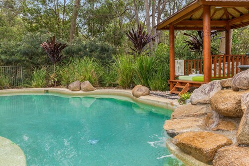 Stylish rural retreat on the foothills of Mt. Mee