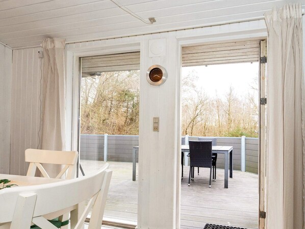 House | Dining - 5 Person Holiday Home in Thyholm (Thyholm)