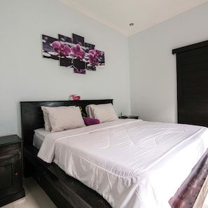 Family Villa, 1 Bedroom, Hill View | Individually decorated, individually furnished, desk, laptop workspace