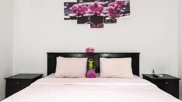 Decoración personalizada, muebles diferentes y escritorio