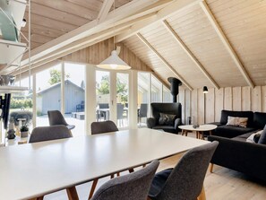 House | Dining - 6 Person Holiday Home in Vaeggerlose (Vaeggerlose)