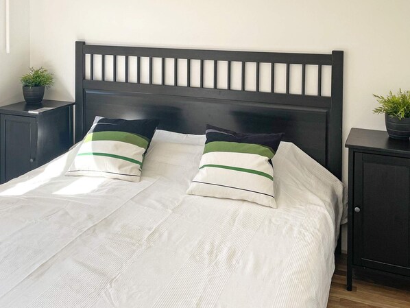 House | 3 bedrooms, individually furnished